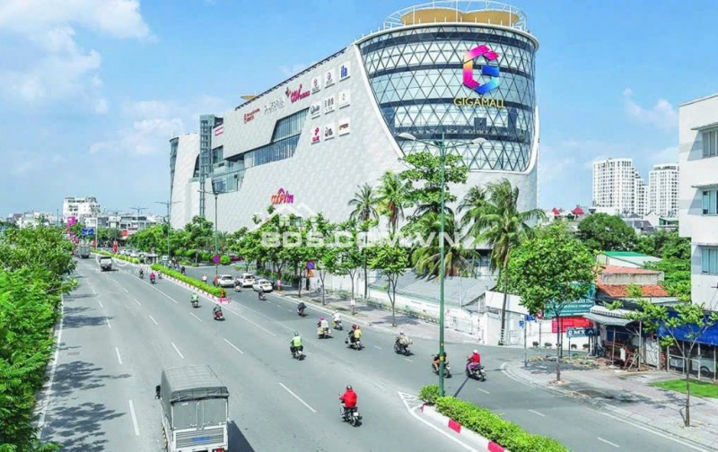Đất VÀNG ngang 12m 960m2 mặt tiền Quốc lộ 13 tiện xây tòa nhà ngay Vạn Phúc chỉ 135 tỷ.