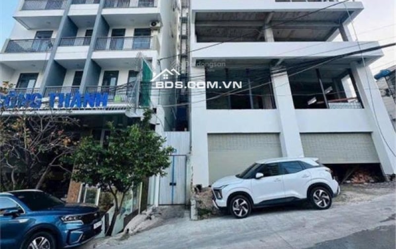 Toà căn hộ 7 tầng bên hông chung cư Vĩnh Phước, sát đường 2/4: 50m. Giá: 20 tỷ
