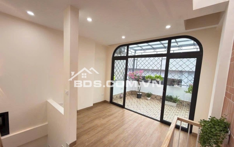 Bán Nhà Gần Phố, Vũ Tông Phan, Thanh Xuân 26/34m, 5 tầng, mt 3.7m, giá 7.35 tỷ.