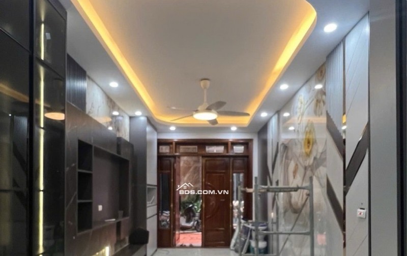 NHÀ MỚI NGỌC THỤY - THỬA VUÔNG NỞ HẬU - FULL NỘI THẤT - 8.5 TỶ