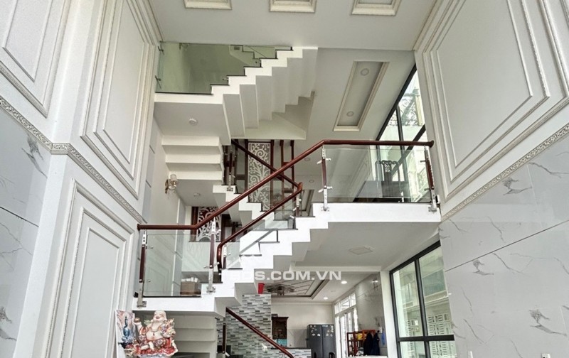 Lô góc 2 mặt khu dân xư hiệm hữu, hẻm 2 xe hơn né nhau vi vu