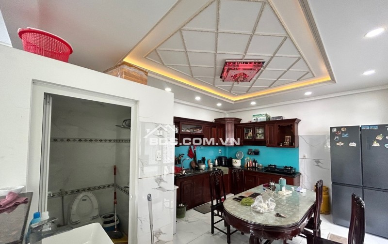 Lô góc 2 mặt khu dân xư hiệm hữu, hẻm 2 xe hơn né nhau vi vu
