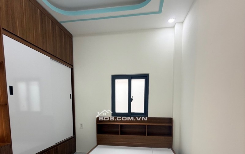 CẦN BÁN NHÀ HẺM XE HƠI GẦN CHỢ/ĐẠI HỌC CHỈ HƠN 3 TỶ