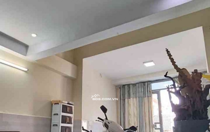 Bán nhà chủ cần bán gấp giá có thể thương lượng Nhà mặt tiền