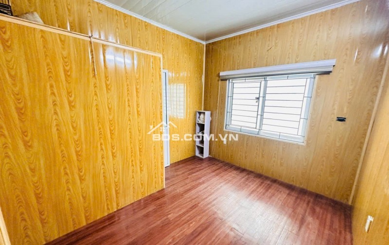 Bán nhà chính chủ 2,5 tầng ngõ 230/79 Định Công Thượng. LH:0968723972.