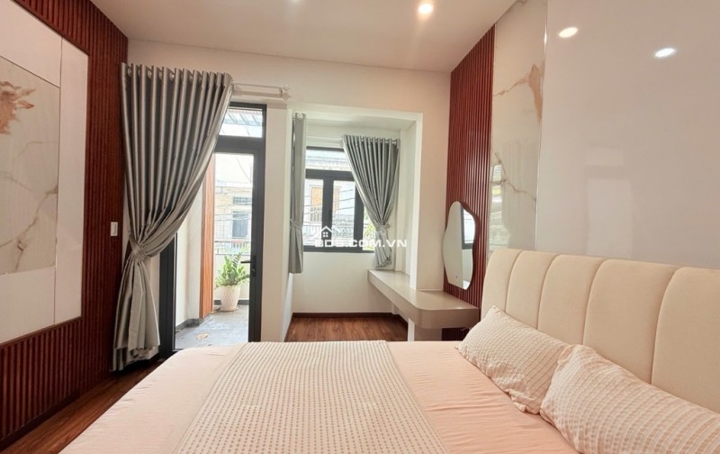 NHÀ ĐẸP XÔ VIẾT NGHỆ TĨNH – 3 TẦNG – FULL NỘI THẤT – 4 PN – 50M² – 8.X TỶ