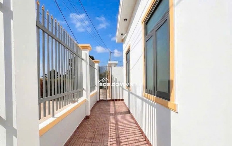 MUA ĐẤT TẶNG NHÀ 10x20 CHỈ 2 TỶ XXX – LÔ GÓC 2 MẶT TIỀN SIÊU ĐẸP GẦN KDL BỬU LONG