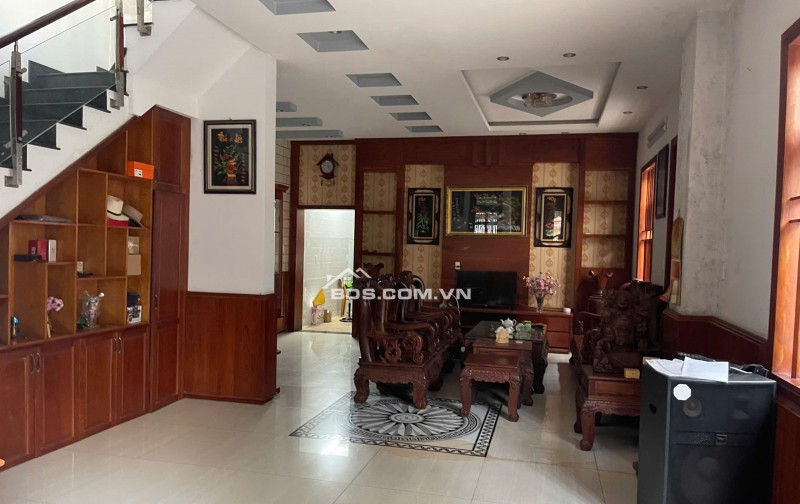 BIỆT THỰ  XẺ KHE KHANG ĐIỀN PHƯỜNG PHƯỚC LONG B, LIỀN KỀ KHU GIA HOÀ - THIÊN LÝ, GARA Ô TÔ TRONG NHÀ, NỘI THẤT GỖ PƠ MU LIM - 20.5 TỶ