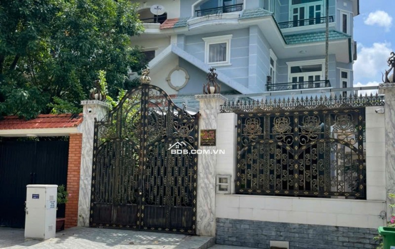 BIỆT THỰ  XẺ KHE KHANG ĐIỀN PHƯỜNG PHƯỚC LONG B, LIỀN KỀ KHU GIA HOÀ - THIÊN LÝ, GARA Ô TÔ TRONG NHÀ, NỘI THẤT GỖ PƠ MU LIM - 20.5 TỶ