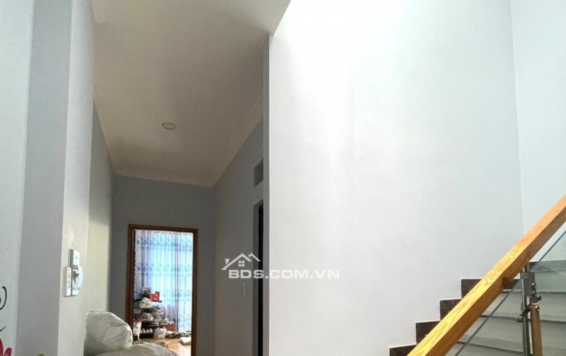 TRỤC ĐƯỜNG NGUYỄN VĂN QUÁ.KHÔNG QUY HOẠCH,DÂN CƯ YÊN TĨNH