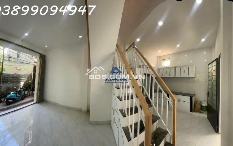 BÁN NHÀ LÔ GÓC 2 MẶT TIỀN HẺM CẮT KIẾNG ĐƯỜNG 2/4 NHA TRANG – DIỆN TÍCH 28M² KẾT CẤU 2 TẦNG ĐỦ NỘI THẤT GIÁ CHỈ 2.3 TỶ