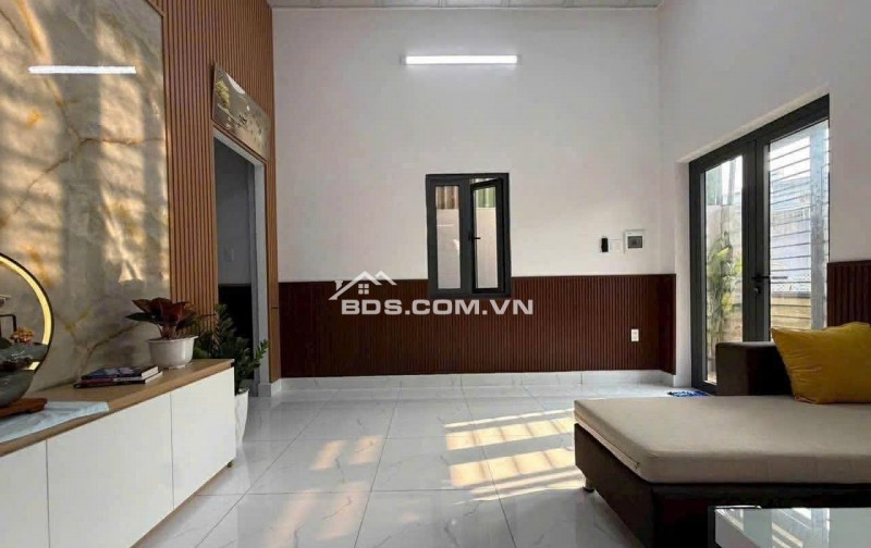 Bán nhà MT đ. 339, 6m, P. Phước Long B, Q.9, tiện kinh doanh mọi ngành nghề