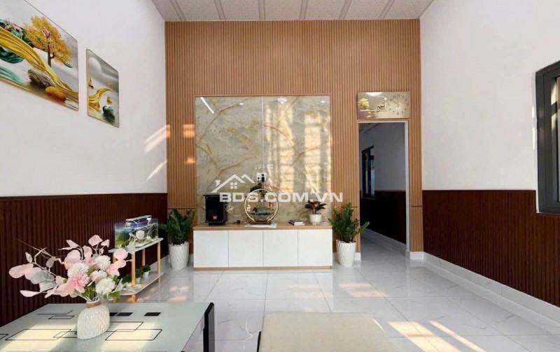 Bán nhà MT đ. 339, 6m, P. Phước Long B, Q.9, tiện kinh doanh mọi ngành nghề