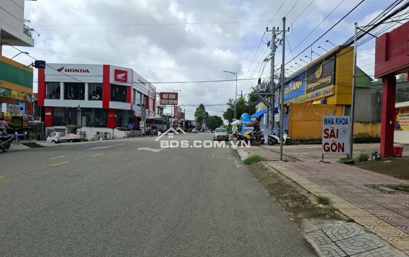 Sang nhượng lô đất vàng tại mặt tiền đường ĐT 720, xã Gia Huynh, huyện Tánh Linh, tỉnh Bình Thuận ( nay là xã Suối Kiết, tỉnh Lâm Đồng )
