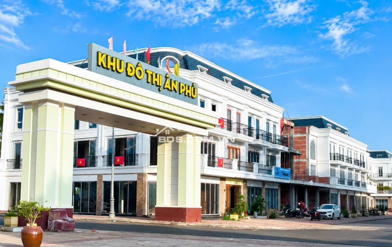 Nhà phố mặt tiền Hà Huy Tập - đối diện công viên tại khu đô thị Ân Phú