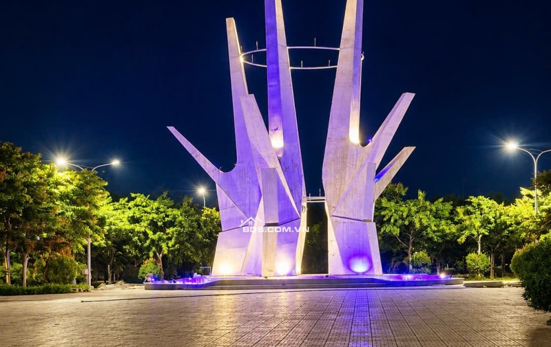 Đất nền tại Khu đô thị Ân Phú, trục đường 18,5m đối diện công viên.