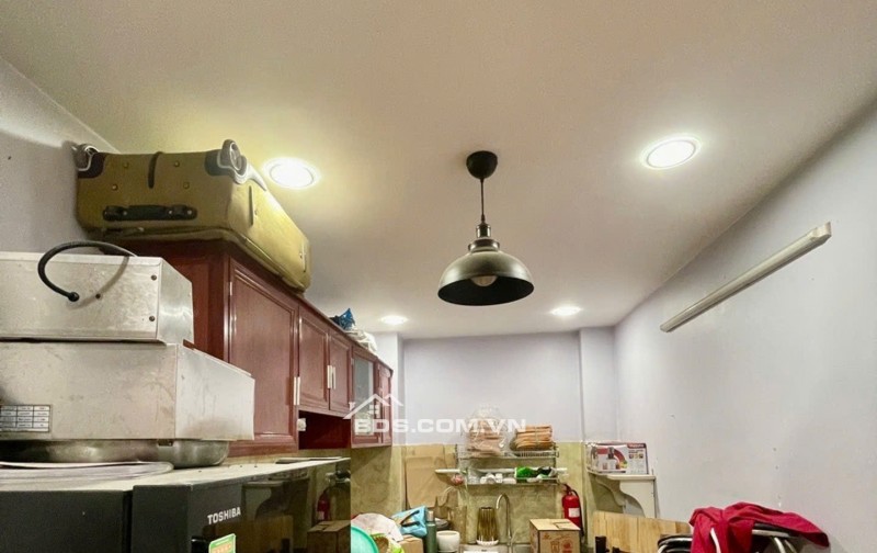 Nhà 4 tầng Khu Bàu Cát - Đồng Đen- Hẻm thông cạnh MT. DT 36m2 nhỉnh 6 tỷ TL