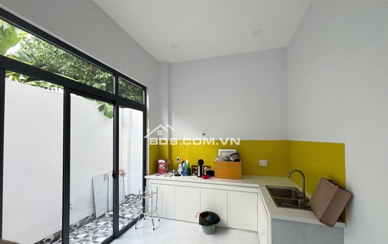 ​ CHỦ CẦN BÁN GẤP! NHÀ ĐẸP 4PN 3 TẦNG TRƯỜNG LƯU – SỔ HỒNG RIÊNG SẴN SÀNG CÔNG CHỨNG – 5,3 TỶ