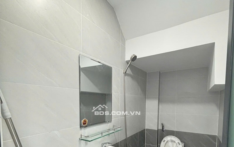 ​ CHỦ CẦN BÁN GẤP! NHÀ ĐẸP 4PN 3 TẦNG TRƯỜNG LƯU – SỔ HỒNG RIÊNG SẴN SÀNG CÔNG CHỨNG – 5,3 TỶ