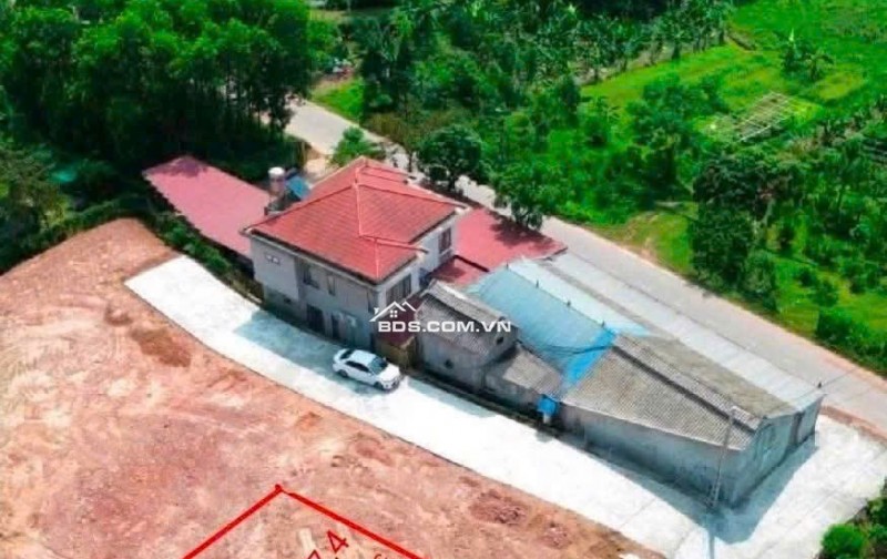 ​Diện tích: 127,4 m² (Có sẵn 70 m² thổ cư). ​Vị trí: Đất đẹp, dân cư đông, giao thông thuận tiện.  ​Giá: Hơn 1 t.ỷ ​ Liên hệ zalo :0354621566
