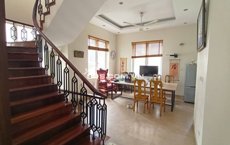 CHO THUÊ CĂN HỘ TẦNG 4 (2PN, 100M2) TẠI KĐT MỚI LIDECO THỊ TRẤN TRẠM TRÔI. 6.8TR/TH. LH:0971928881