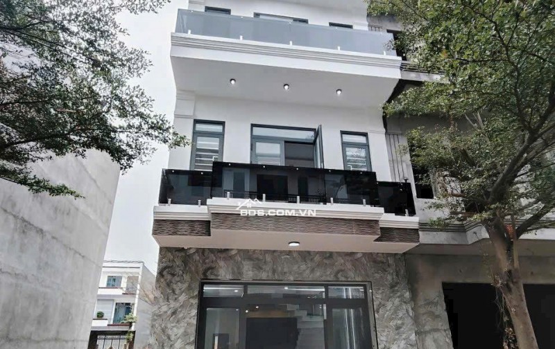 Bán nhà 3 lầu giá 1ty790, sổ hồng riêng, khu nhà phố sang trọng