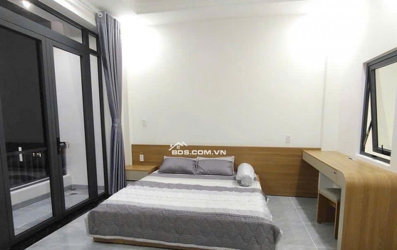 Bán nhà 3 lầu giá 1ty790, sổ hồng riêng, khu nhà phố sang trọng