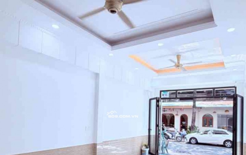  Nhà mới đẹp 3 tầng – Mặt tiền kinh doanh Dĩ An.