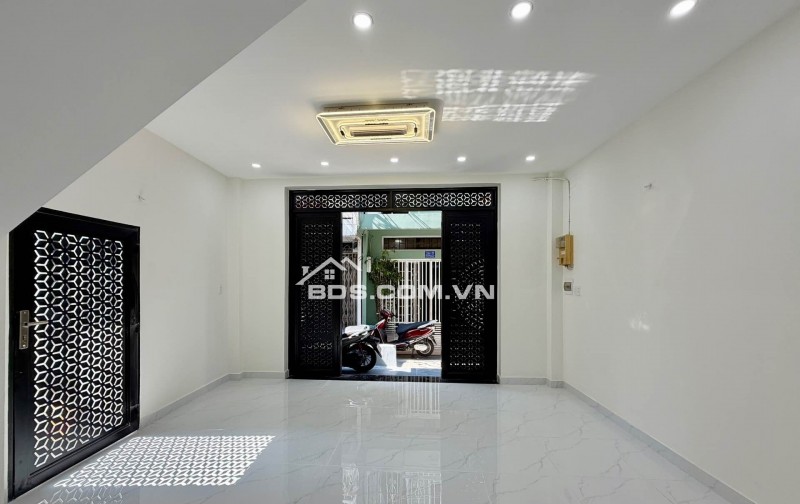 8 TỶ 16 SỞ HỮU NHÀ GÓC 2 MẶT THOÁNG – 5PN – NGAY CHỢ CÂY QUÉO!
