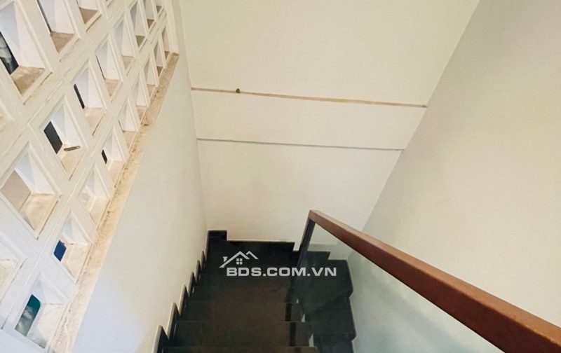 Nhà mới tinh – trung tâm Phước Long, sát Metro Thủ Đức