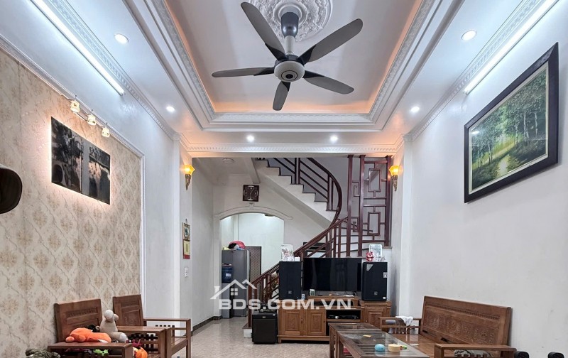 BÁN NHÀ ĐẸP 2.58 TỶ 3 TẦNG 52.4M2 NGÕ CỰC NGẮN TRẦN ĐĂNG NINH