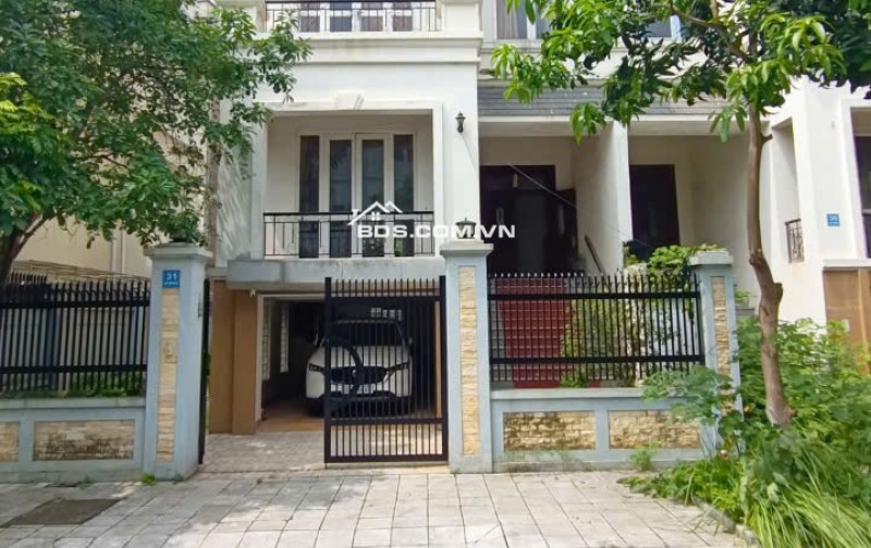 CHO THUÊ CĂN HỘ TẦNG 4 (2PN, 100M2) TẠI KĐT MỚI LIDECO THỊ TRẤN TRẠM TRÔI. 6.8TR/TH. LH:0971928881
