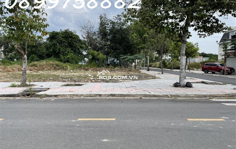 (chính chủ) Cần bán gấp lô biệt thự gần Vietcombank Phú Mỹ