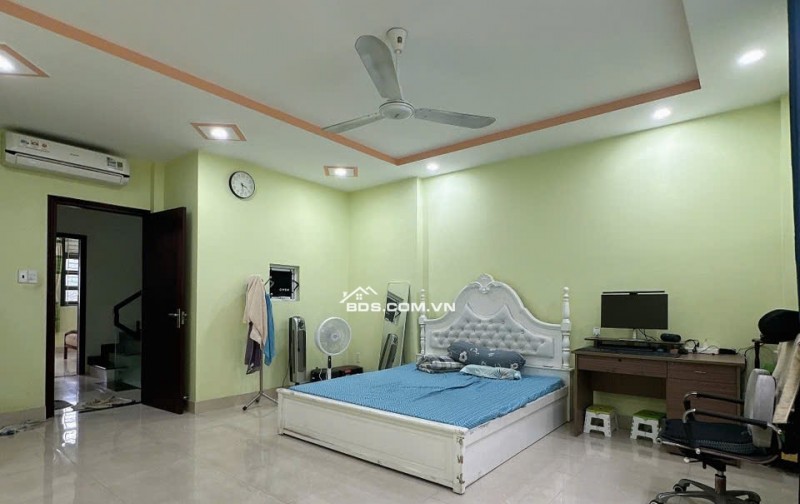 GIẢM MẠNH 3 TỶ có MTKD Lê Đức Thọ ngang 5.2m 124m2 4 lầu BTCT ngay chợ đầu mối 17 tỷ hơn.