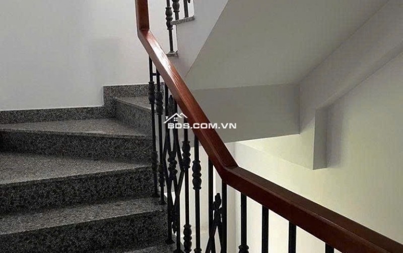 NHÀ ĐẸP P.7 TÂN BÌNH – BTCT 3 TẦNG – HẺM XE TẢI 8M – CHỈ 7.9 TỶ