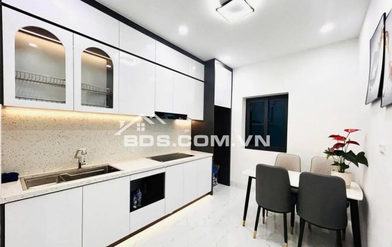 Bán Nhà Quan Nhân, Thanh Xuân 33m, 4 tầng, mt 3.2m, giá 7.2 tỷ.