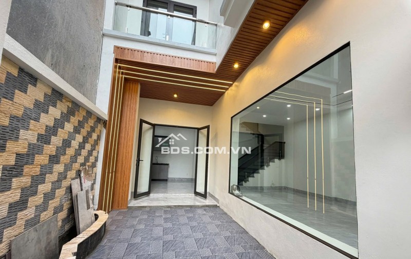 BÁN NHÀ ĐẸP 2.58 TỶ 3 TẦNG 68M2 ( ĐÔNG BẮC ) NGÕ THÁI BÌNH