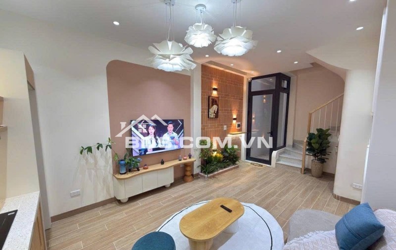 Bán Nhà Gần Phố, Vũ Tông Phan, Thanh Xuân 26/34m, 5 tầng, mt 3.7m, giá 7.35 tỷ.