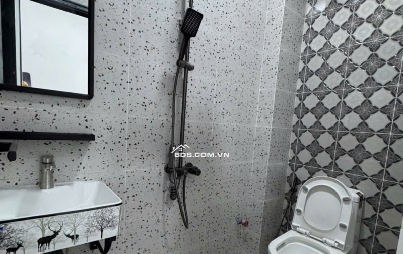 TÀI CHÍNH 2 TỶ: CHỌN MUA CHUNG CƯ HAY NHÀ MẶT TIỀN ĐẤT RỘNG TẠI THỦ DẦU MỘT?