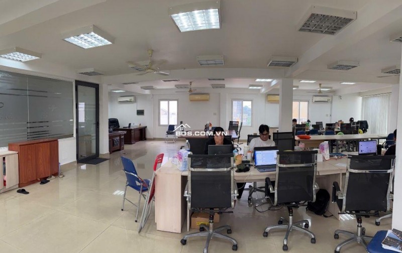 Cho thuê nguyên tầng văn phòng – 16 Trường Sơn, Tân Bình | Giá 55 triệu/tháng