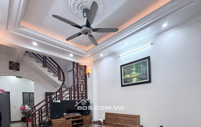 BÁN NHÀ ĐẸP 2.58 TỶ 3 TẦNG 52.4M2 NGÕ CỰC NGẮN TRẦN ĐĂNG NINH
