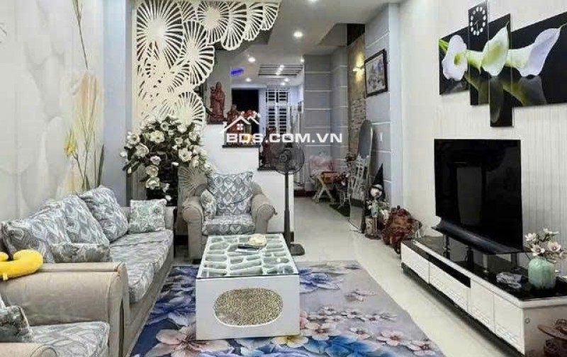 Bán nhà mặt tiền Trần Bá Giao 88m2(4x22) 4 lầu view sông mát mẻ KD đa nghề chỉ 14 tỷ.