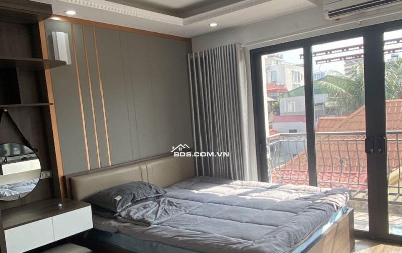Cho thuê Căn chung cư mini tại Trích Sài, Tây Hồ Full đồ. Ban công View Hồ thoáng. Chỉ 6.5tr