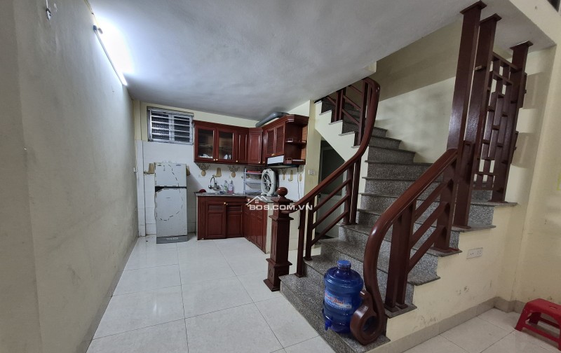 BÁN NHÀ GIÁ RẺ 1.85 TỶ 3 TẦNG 34M2 ( TÂY NAM ) NGÕ TRƯỜNG CHINH