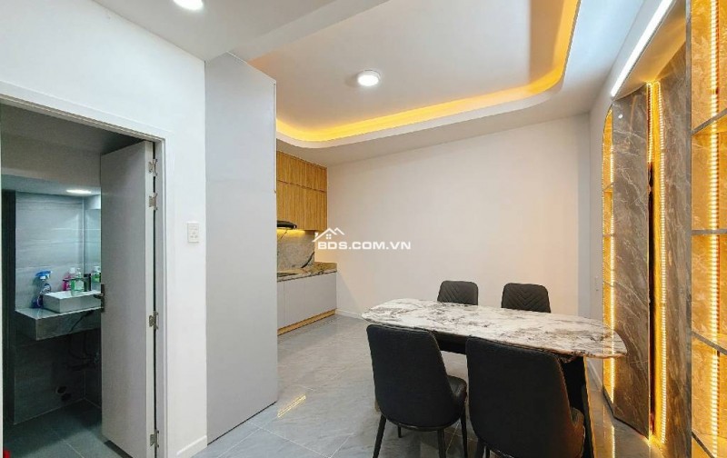 Nhà mới HXH ngủ nhà đường Nguyễn Thị Thập, Tân Thuận, nhỉnh 11 tỷ