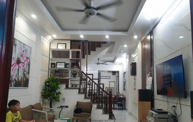 BÁN NHÀ 3.6 TỶ 4 TẦNG 56M2 Ô TÔ ĐỖ CỬA NGÕ CỰC NGẮN ĐƯỜNG TỨC MẠC