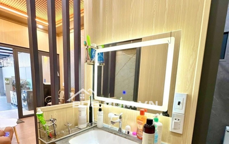 Nhà 3 tầng, 45m2 Võ Văn Ngân, Thủ Đức gần chợ Thủ Đức