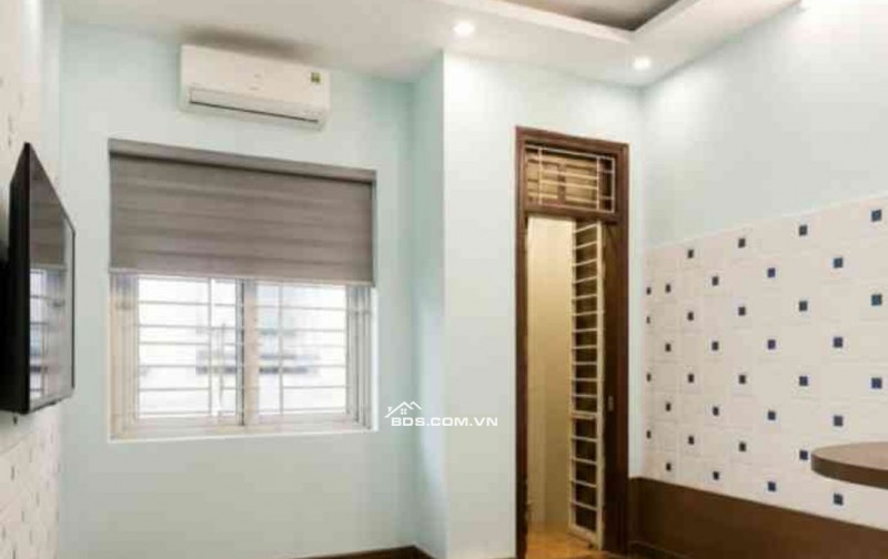 NGÃ TƯ SỞ, HÀNG XÓM ROYAL CITY - 30m2, MT gần 4m - NHÀ DÂN XÂY CHẮC CHẮN, 2 THOÁNG VĨNH VIỄN - GIÁ QUÁ TỐT cho VỊ TRÍ QUÁ ĐẸP!