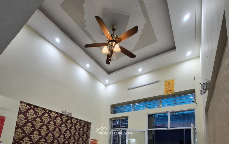 BÁN NHÀ GIÁ RẺ 1.85 TỶ 3 TẦNG 34M2 ( TÂY NAM ) NGÕ TRƯỜNG CHINH