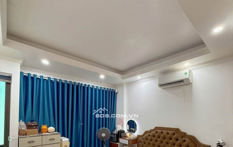BÁN NHÀ ĐẸP 2.79 TỶ 3 TẦNG 50M2 ( TÂY BẮC ) Ô TÔ ĐỖ CỬA KHU GIẢI PHÒNG